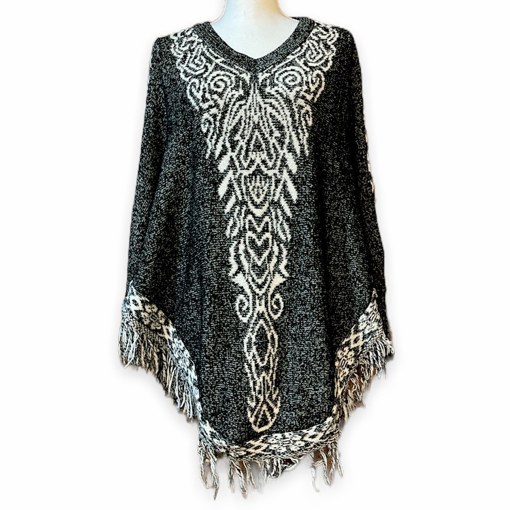 Jon & Anna Womens Grey Boho Poncho Sweater Fringe Edge Marble Black White Design